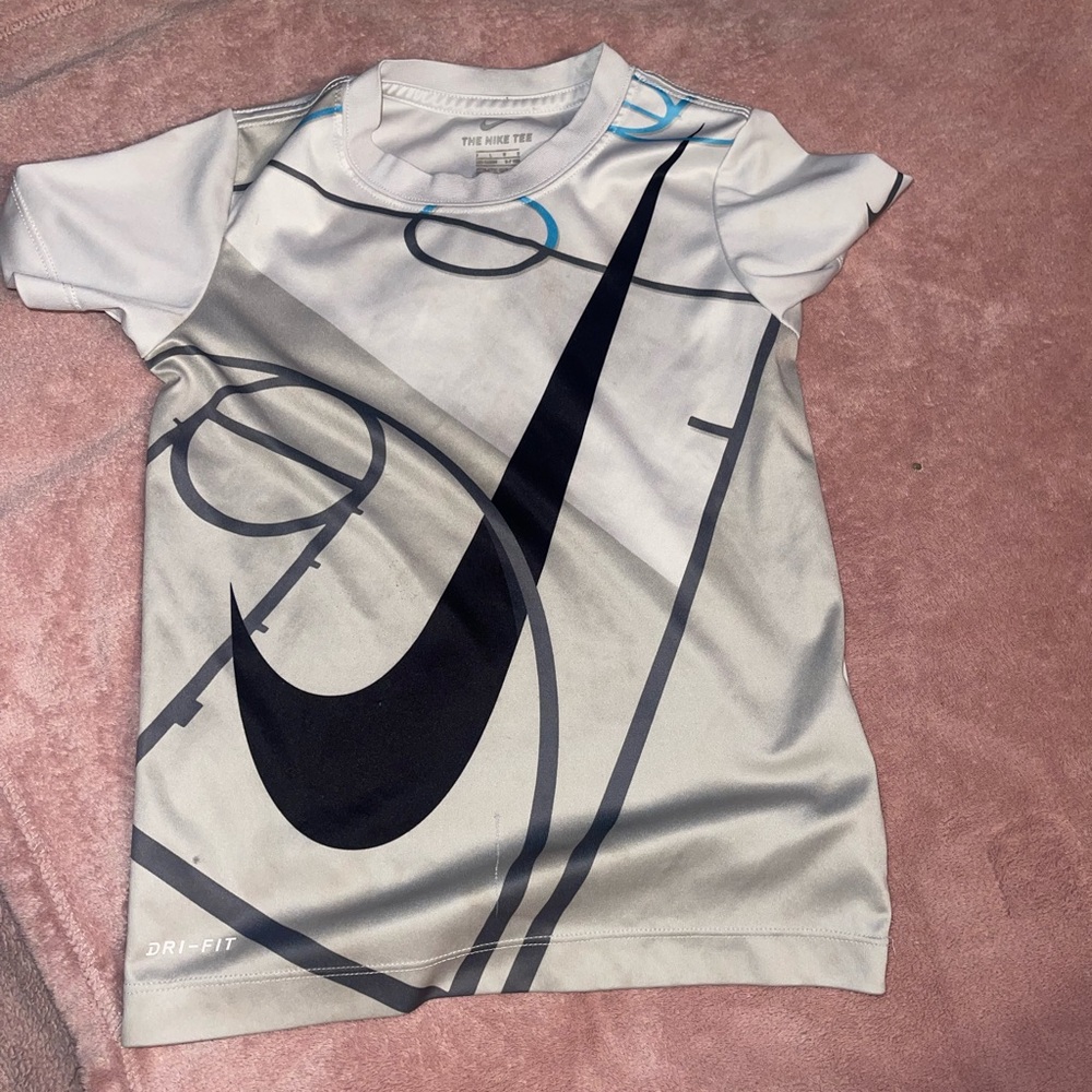 Nike shirt lot